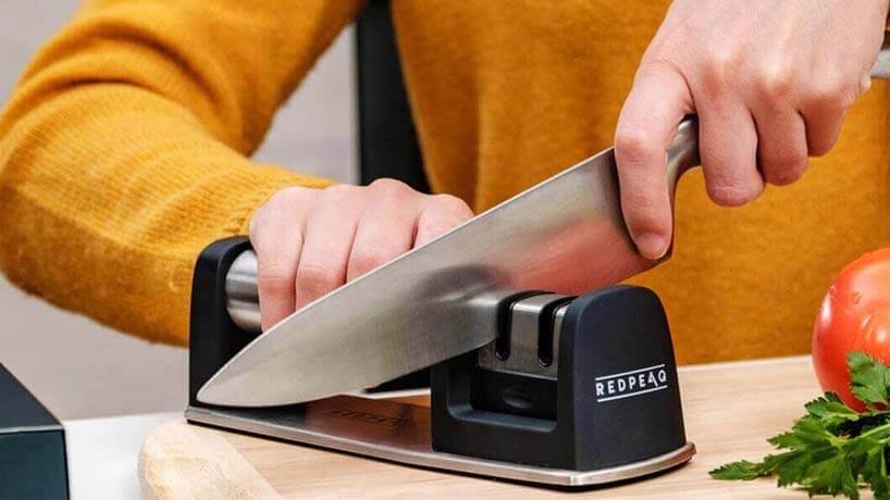 How to Use a Knife Sharpener