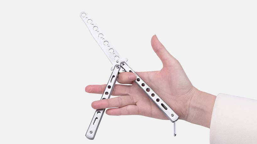 how to open and close a butterfly knife, how to open a butterfly knife for beginners